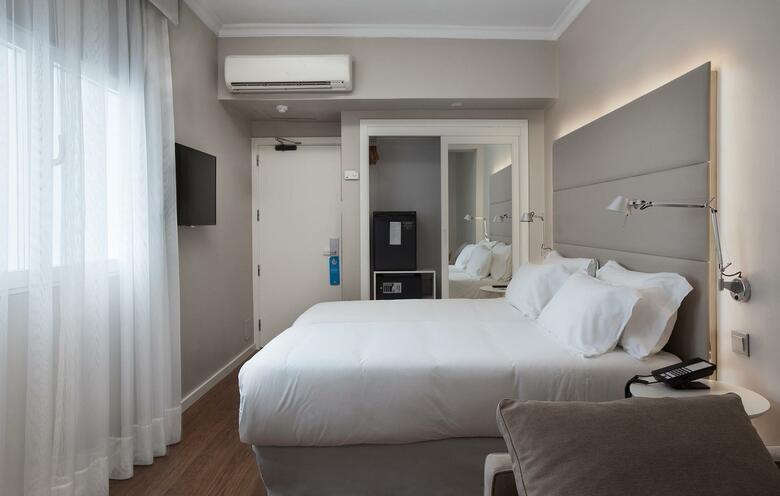 Hotel NH Las Palmas Playa Las Canteras