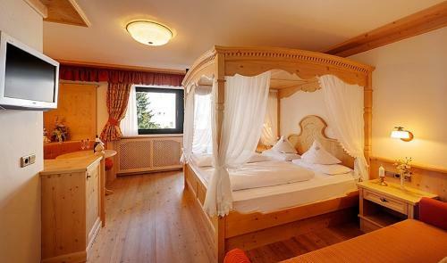Hotel Alaska