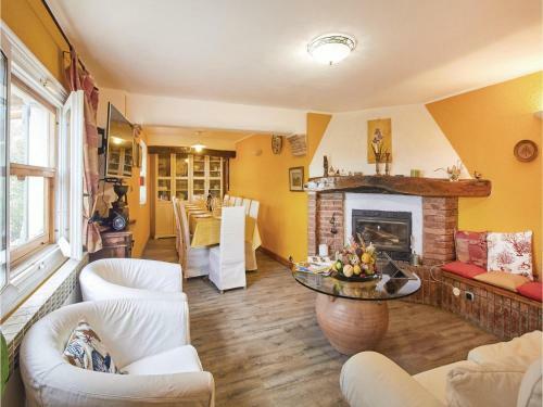 Four-bedroom Holiday Home In Sanremo