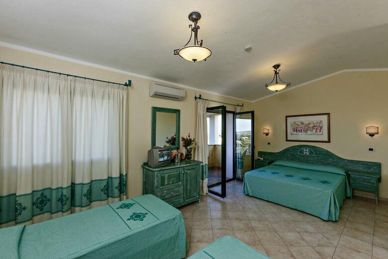 Club Hotel Baia Aranzos