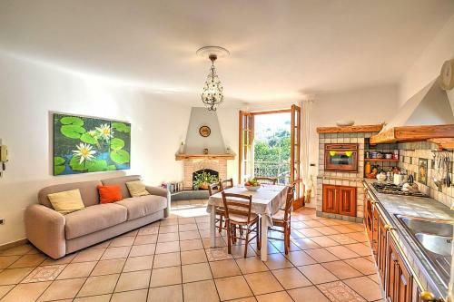 Villa Sant'agnello Apartment Sleeps 5 Pool Air Con Wifi