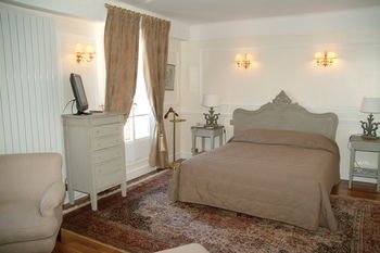 Hotel H�tel Du Rond-point Des Champs Elys�es