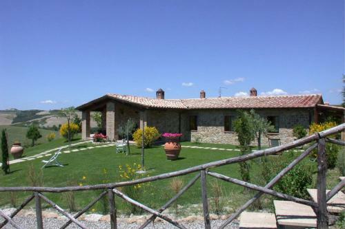 San Quirico D'orcia Apartment Sleeps 8 Pool Wifi