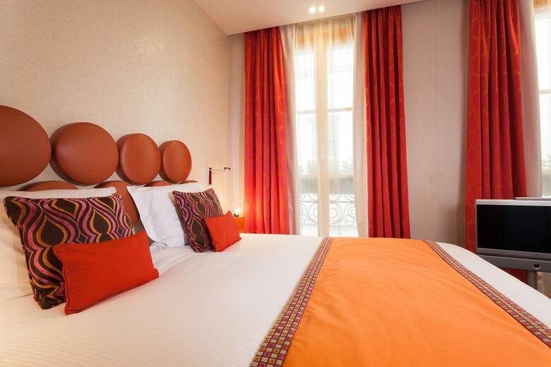 Hotel Le Petit Paris