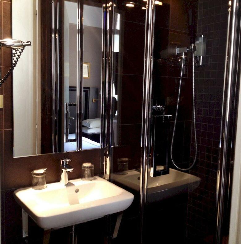 Hotel H�tel Op�ra Maintenon