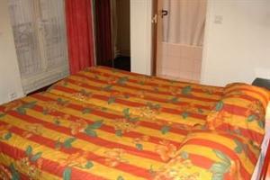 L Hotel De La Folie Mericourt