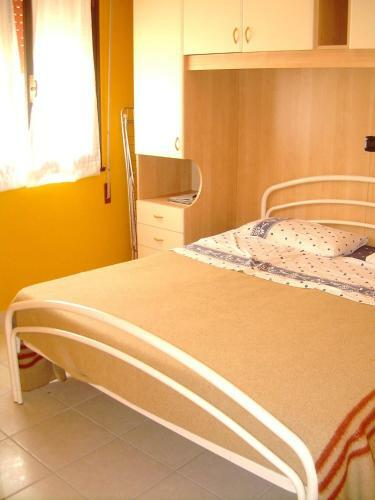 Apartment In Rosolina Mare 24878