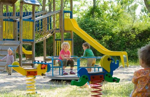 Happy Camp Mobile Homes In Camping Village Rosapineta