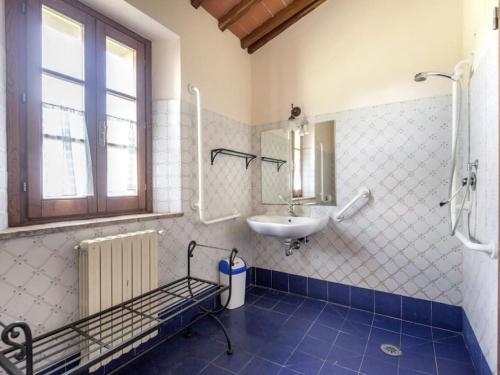 San Casciano Dei Bagni Villa Sleeps 12 Pool Wifi