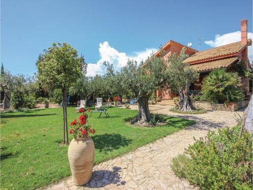 Four-bedroom Holiday Home In Menfi Ag