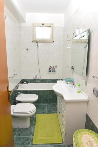 Apartment In Villa (near The Sea)