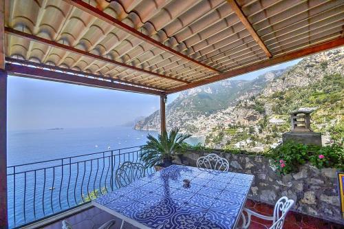 Positano Villa Sleeps 12 Pool Air Con Wifi
