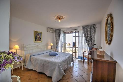 Positano Villa Sleeps 12 Pool Air Con Wifi