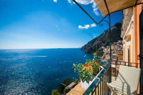 Positano Apartment Sleeps 4 Air Con Wifi T218535