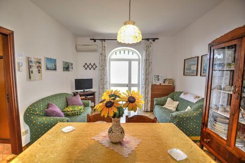 Praiano Villa Sleeps 4 Air Con Wifi