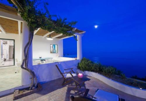 Praiano Villa Sleeps 6 T721533