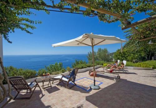 Praiano Villa Sleeps 6 T721533