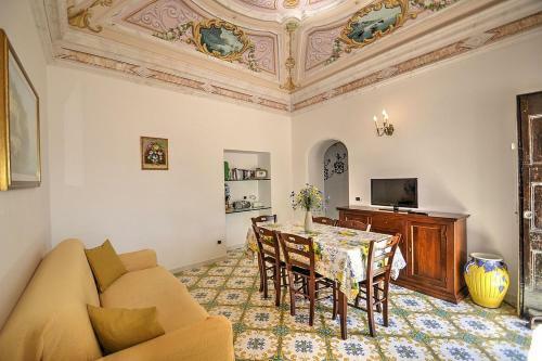 Praiano Villa Sleeps 6 Pool Air Con Wifi
