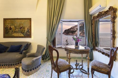 Praiano Villa Sleeps 14 Pool Air Con Wifi