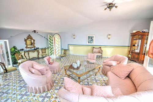 Praiano Villa Sleeps 14 Pool Air Con Wifi