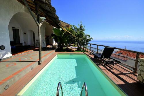 Praiano Villa Sleeps 6 Pool Air Con Wifi