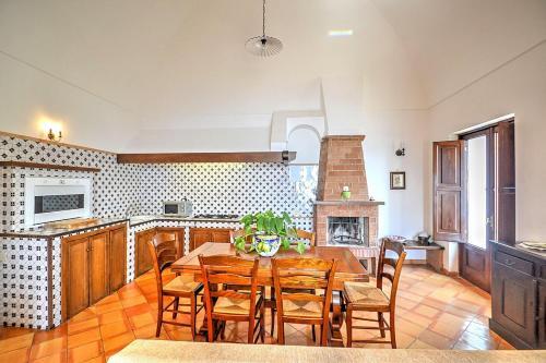 Praiano Villa Sleeps 8 Pool Air Con Wifi