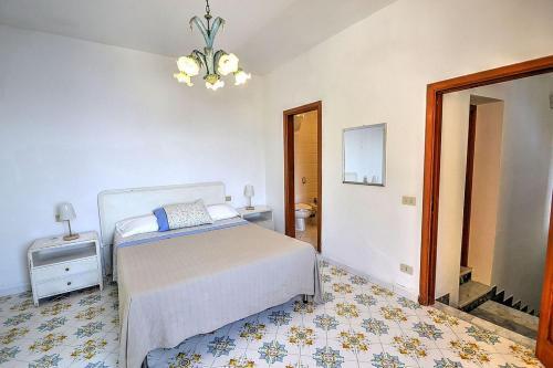 Praiano Villa Sleeps 10 Air Con Wifi