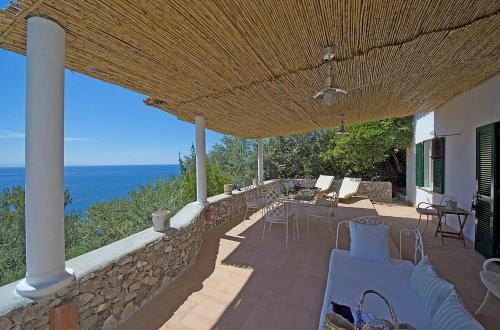 Praiano Villa Sleeps 8 Air Con Wifi