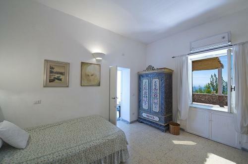 Praiano Villa Sleeps 8 Air Con Wifi