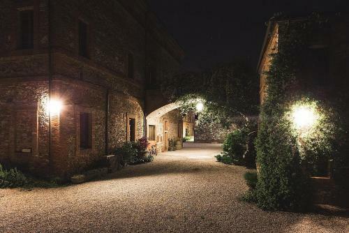 Rapolano Terme Villa Sleeps 6 Pool