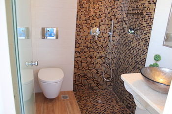 Hotel Thira & Apartments