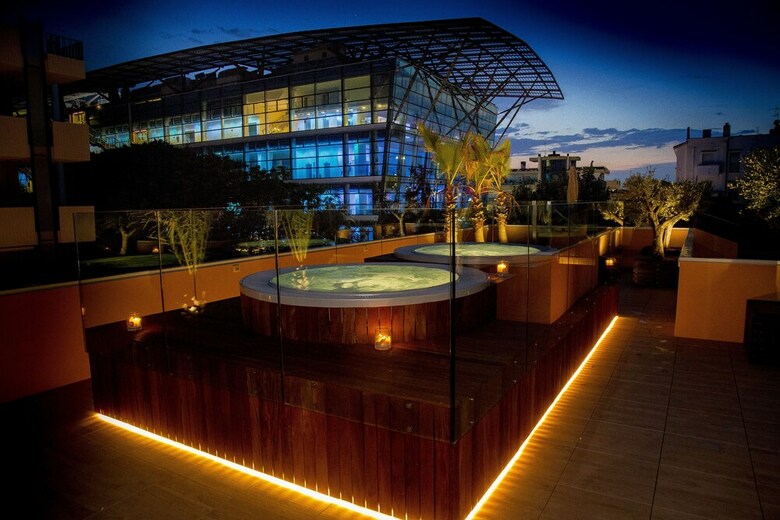 Aparthotel Metropol Ceccarini Suite