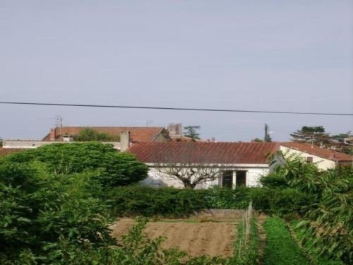 House On S'y Plait