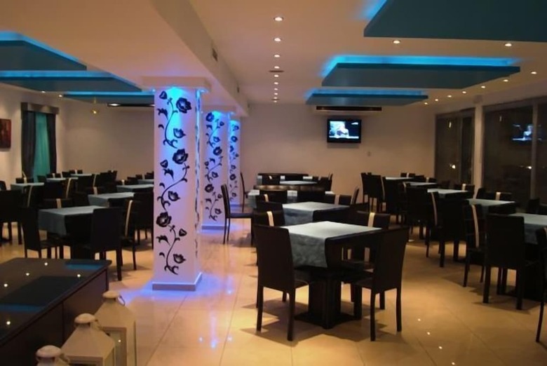 Giannoulaki Village Hotel