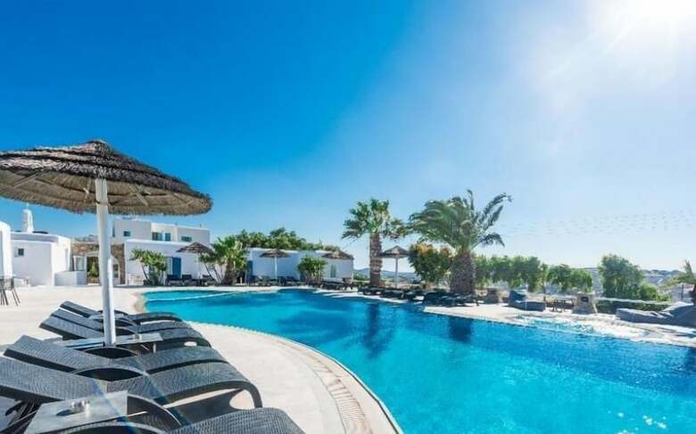 Giannoulaki Village Hotel