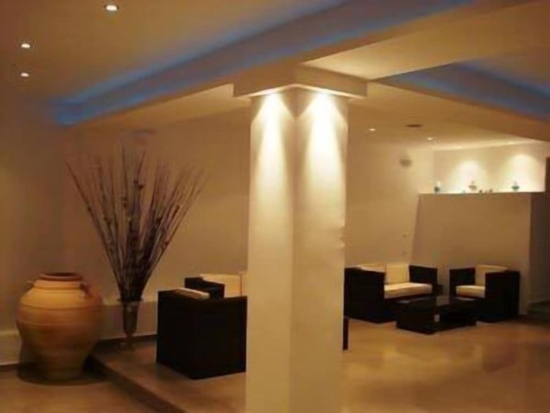 Giannoulaki Village Hotel