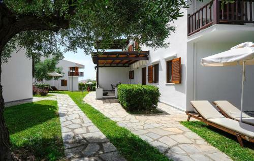 Hotel Trikorfo Beach