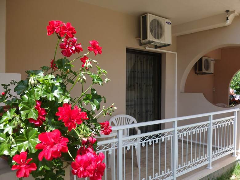 Hotel Toulas Apartments