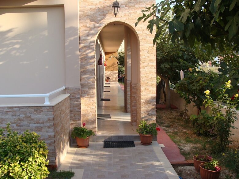 Hotel Toulas Apartments