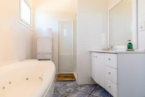Villa Bahia � 2 Minutes Des Plages !!