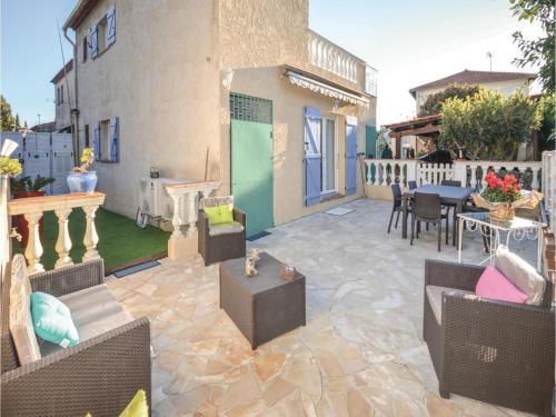 One-bedroom Holiday Home In Antibes