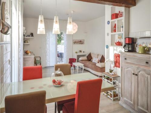 One-bedroom Holiday Home In Antibes