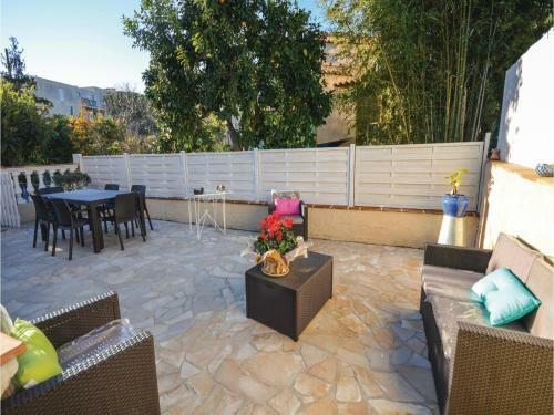 One-bedroom Holiday Home In Antibes