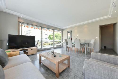 Apartamento Spacious 2br - Terrace + Residence Swimming Pool