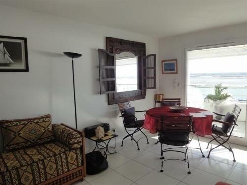 Apartment Vue Mer - 4 Personnes - Aiguillon