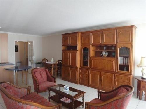 Apartment Centre Ville - Deux Chambres - Proche Parc Mauresque