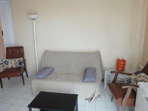 Apartment Centre Ville - Deux Chambres - Place Du March�