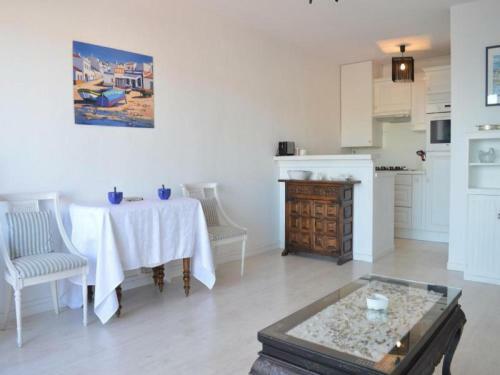 Apartment Miramar