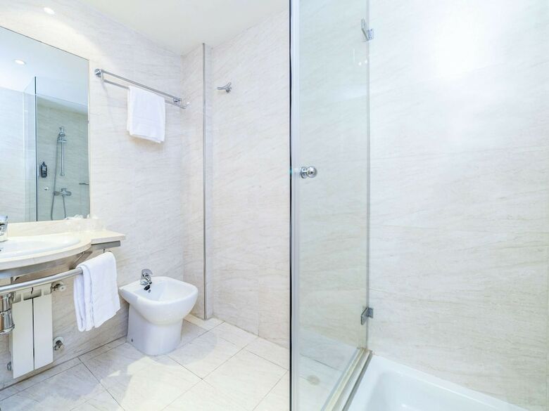 Hotel Alcal� De Henares