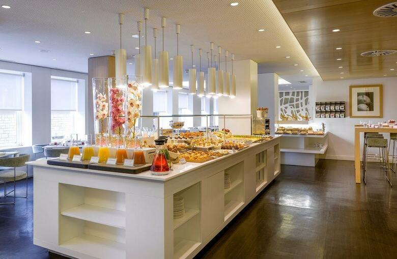 Hotel NH Collection Madrid Col�n